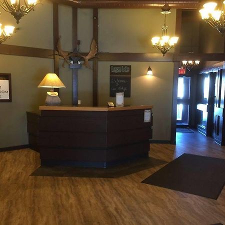 Logan Lake Lodge エクステリア 写真